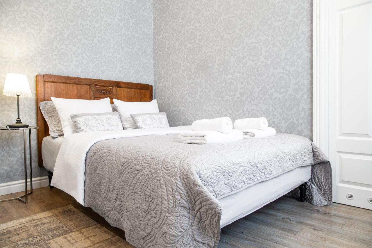 Househost Apartment :Zacisze Street Kraków Eksteriør billede